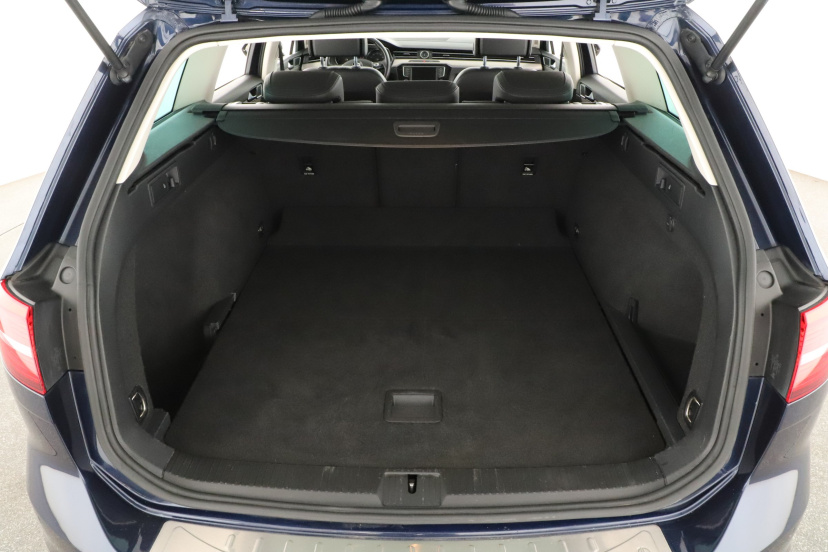 Volkswagen Passat, 2016