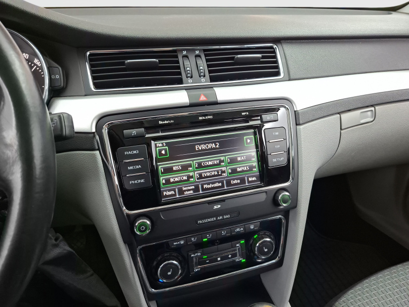 Škoda Superb, 2012