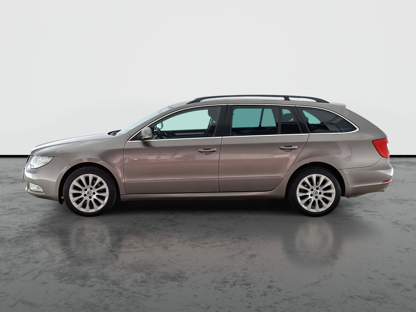 Škoda Superb, 2012