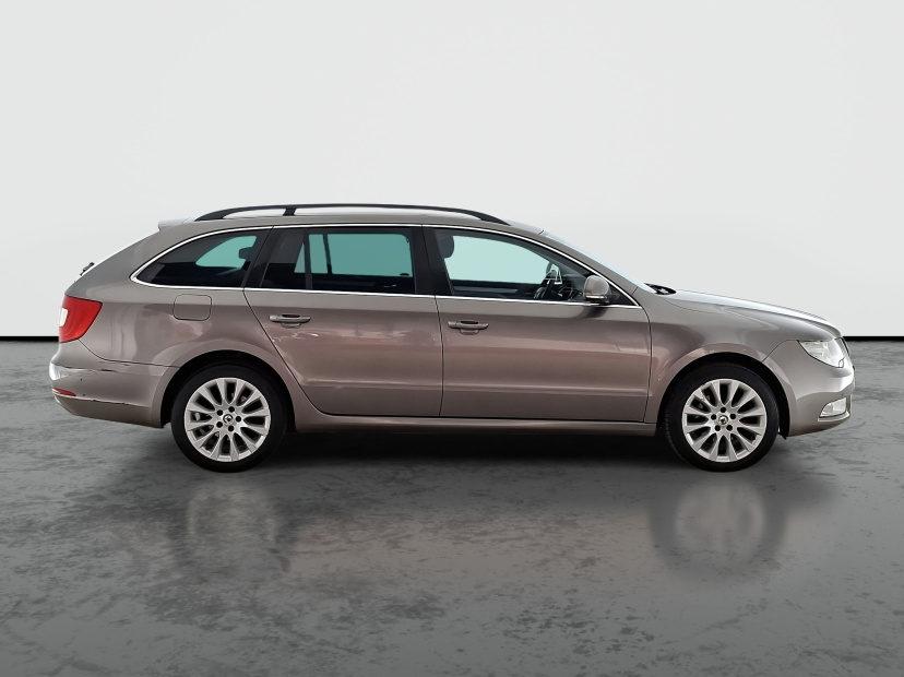 Škoda Superb, 2012