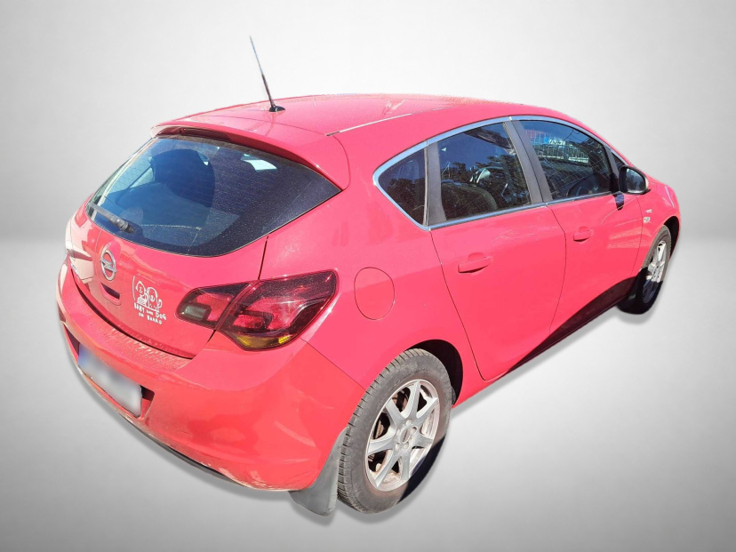 Opel Astra, 2010