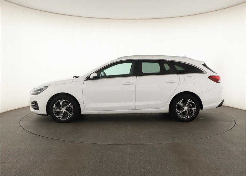 Hyundai i30, 2023