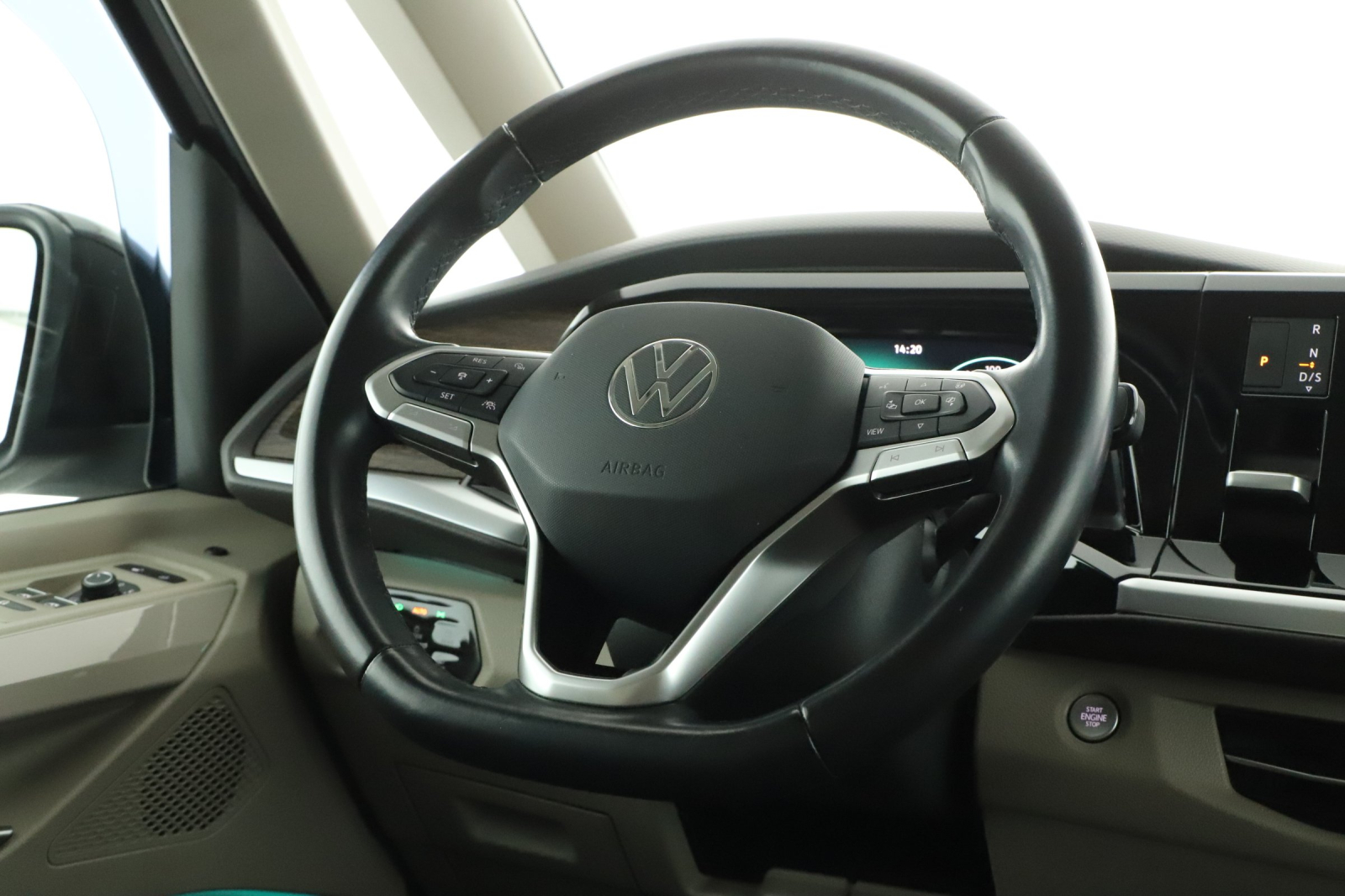 Volkswagen Multivan - 2023