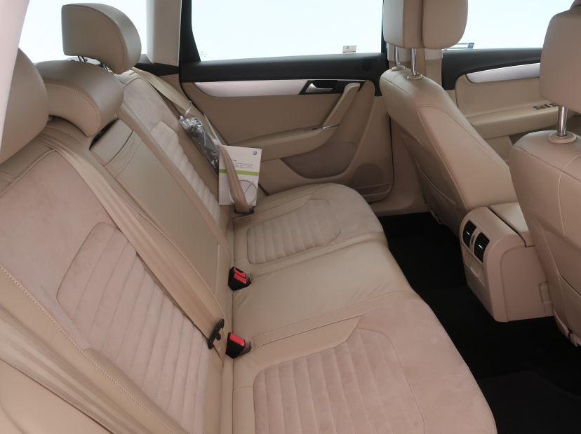 Volkswagen Passat, 2012