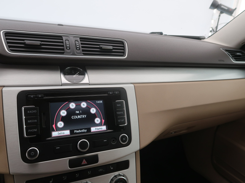 Volkswagen Passat, 2012
