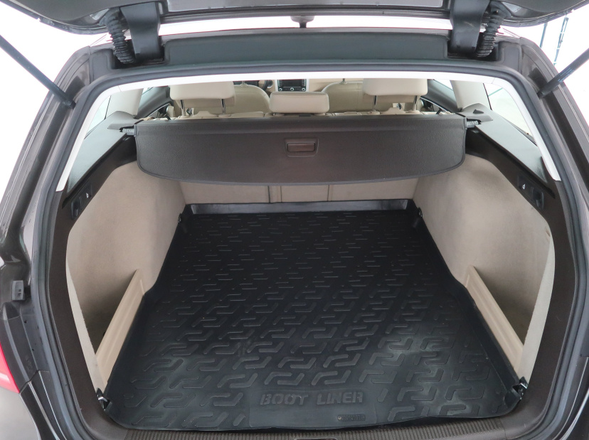 Volkswagen Passat, 2012