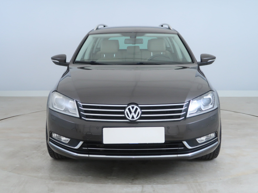Volkswagen Passat, 2012