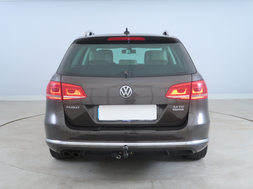 Volkswagen Passat, 2012
