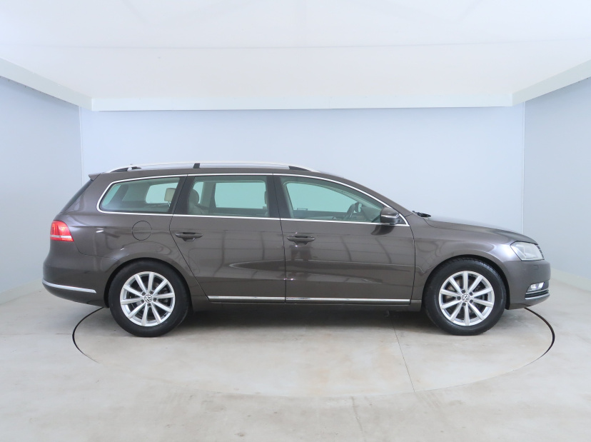 Volkswagen Passat, 2012