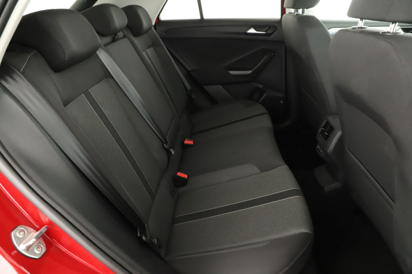 Volkswagen T-Roc, 2024