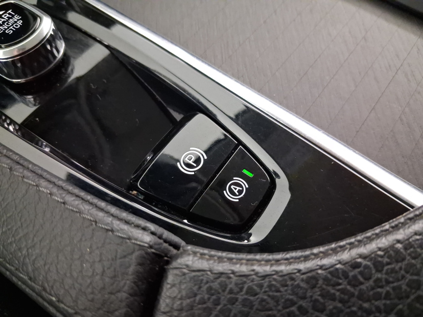 Volvo V90 Cross Country, 2019