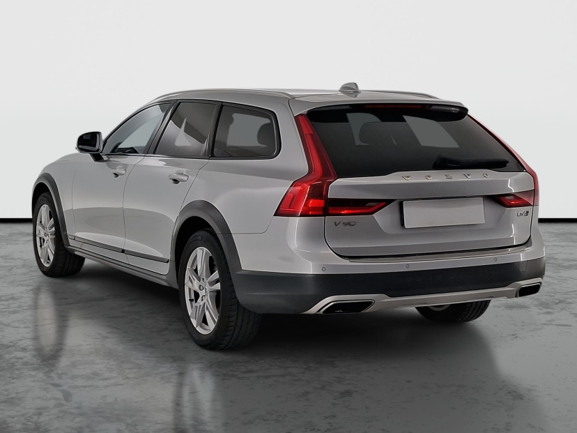Volvo V90 Cross Country, 2019