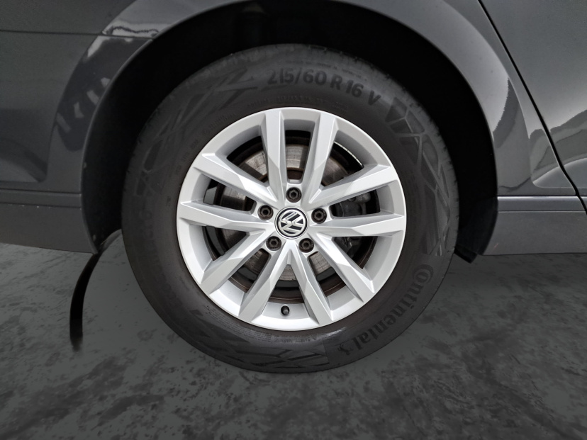 Volkswagen Passat, 2015