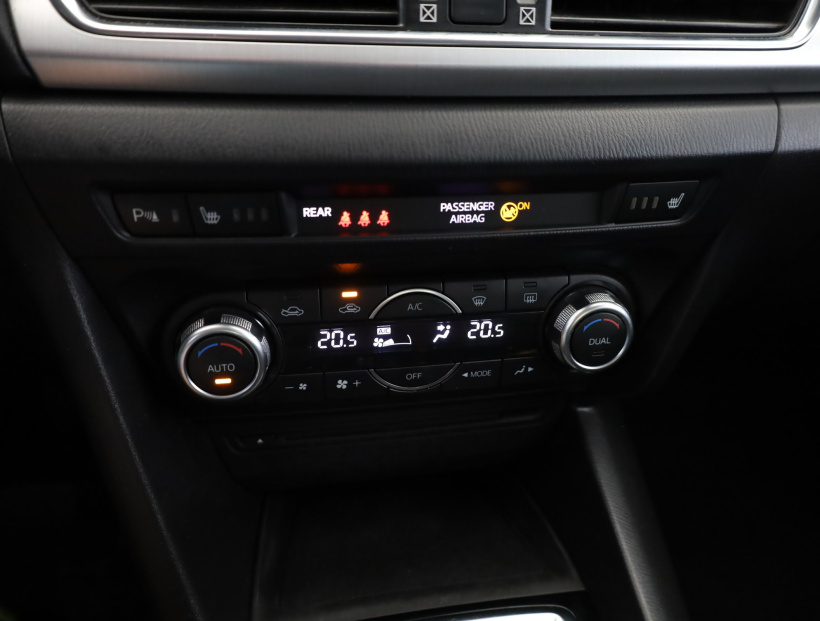 Mazda 3, 2014