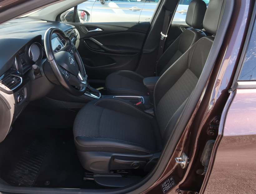 Opel Astra, 2017