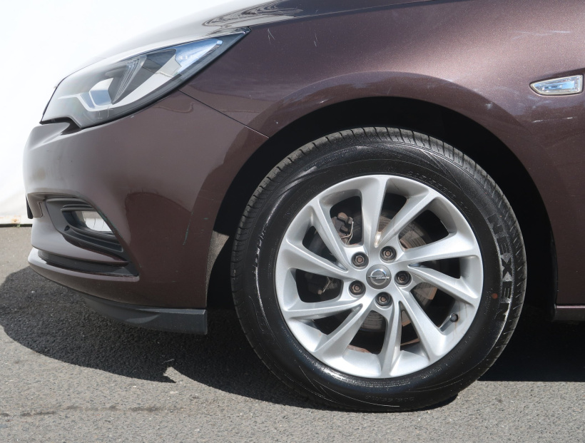 Opel Astra, 2017