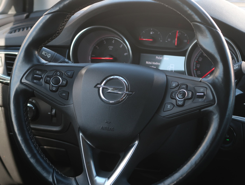Opel Astra, 2017