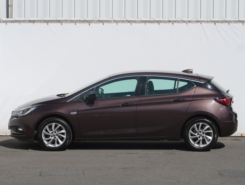 Opel Astra, 2017