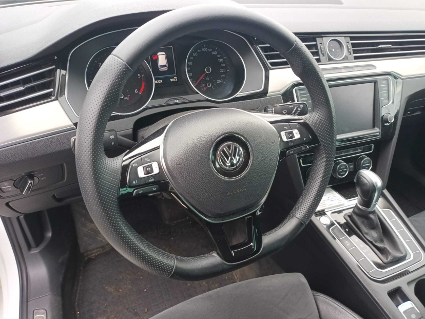 Volkswagen Passat, 2016