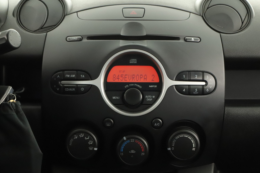 Mazda 2, 2009