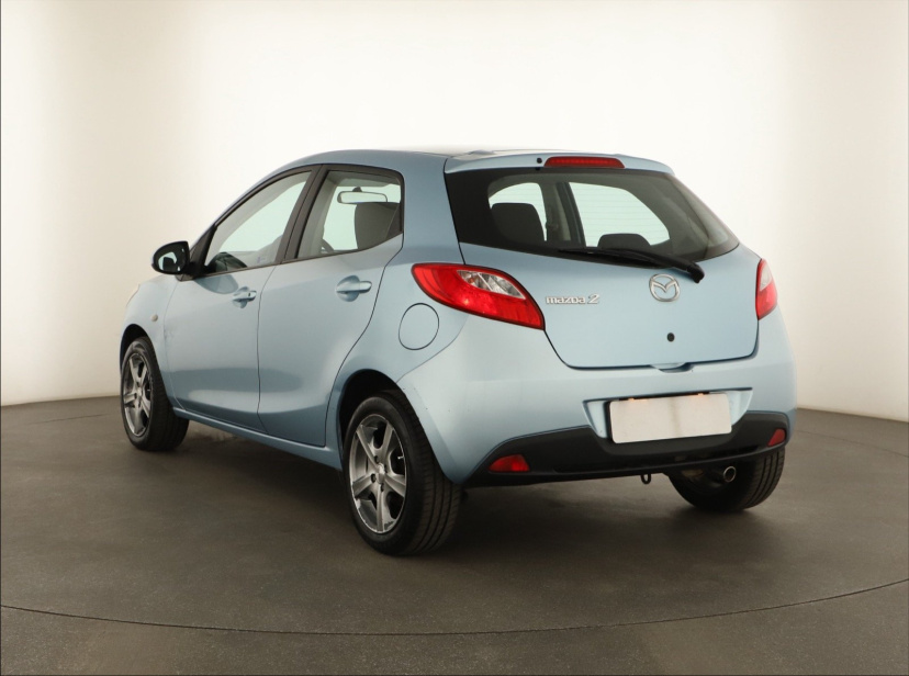 Mazda 2, 2009