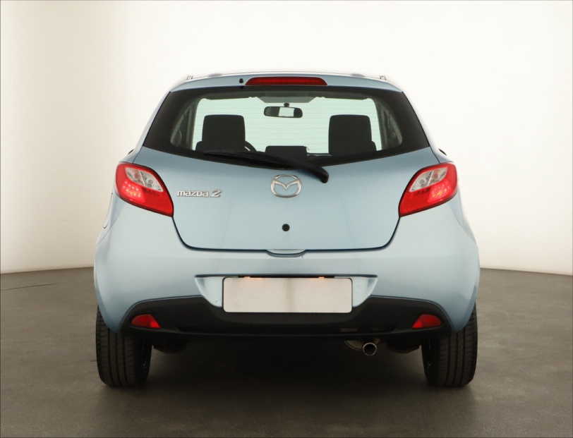 Mazda 2, 2009