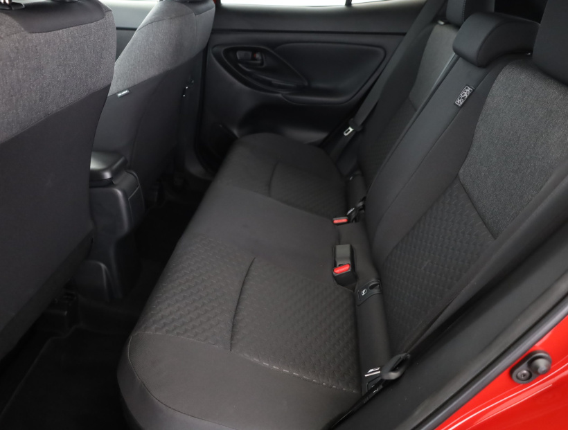 Toyota Yaris Cross, 2025