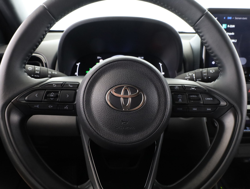 Toyota Yaris Cross, 2025