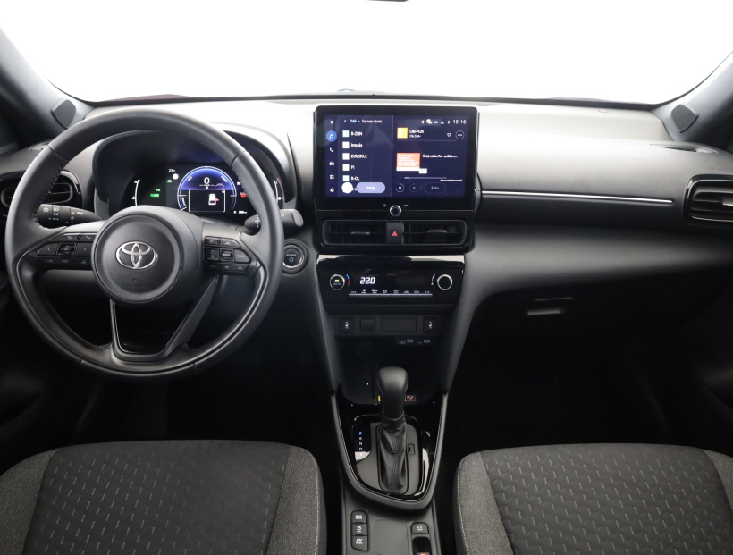 Toyota Yaris Cross, 2025