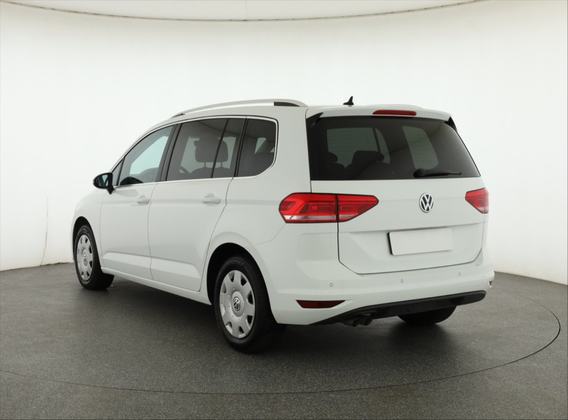 Volkswagen Touran, 2016
