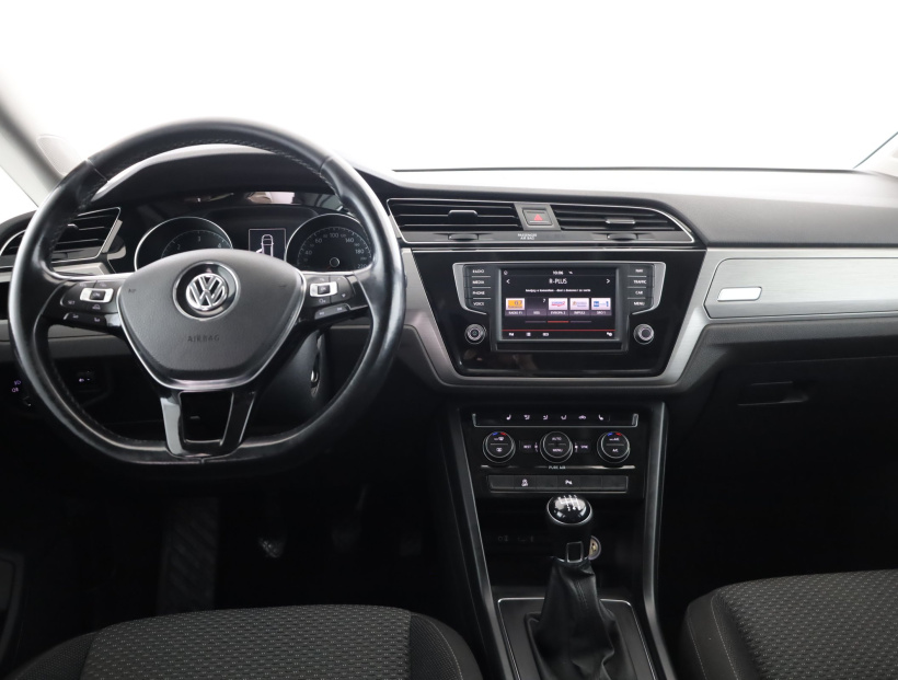 Volkswagen Touran, 2016