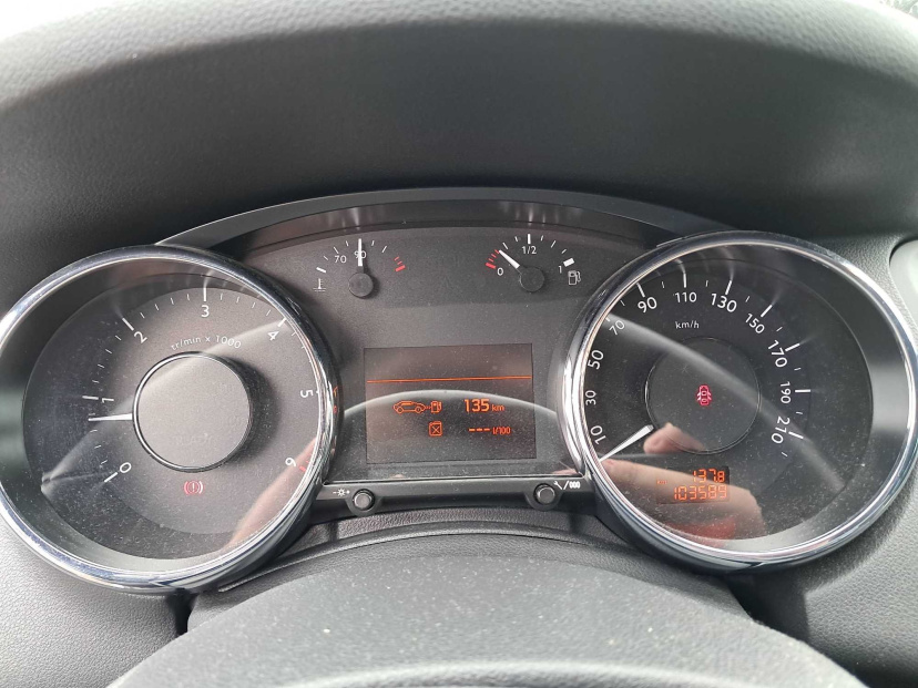 Peugeot 5008, 2011