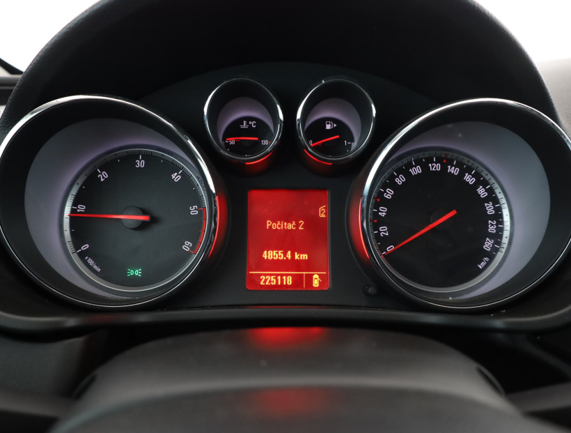 Opel Insignia, 2010