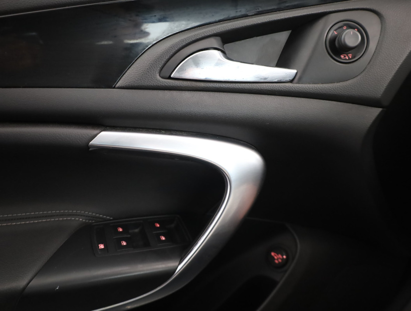 Opel Insignia, 2010