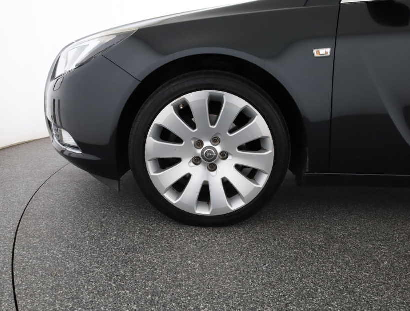 Opel Insignia, 2010