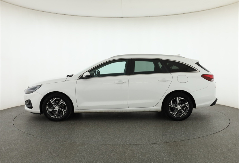 Hyundai i30, 2023