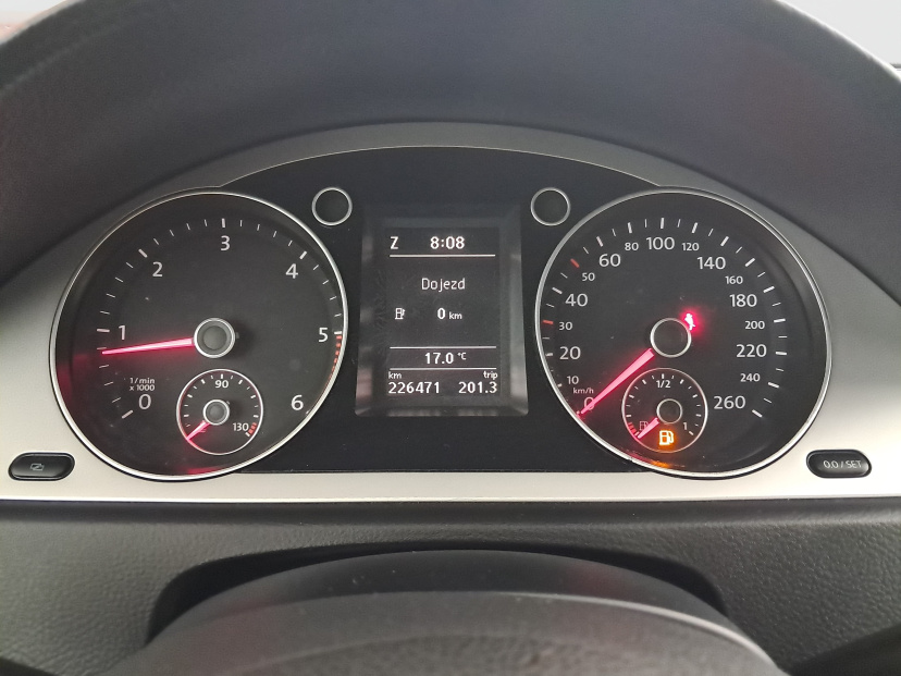 Volkswagen Passat, 2010