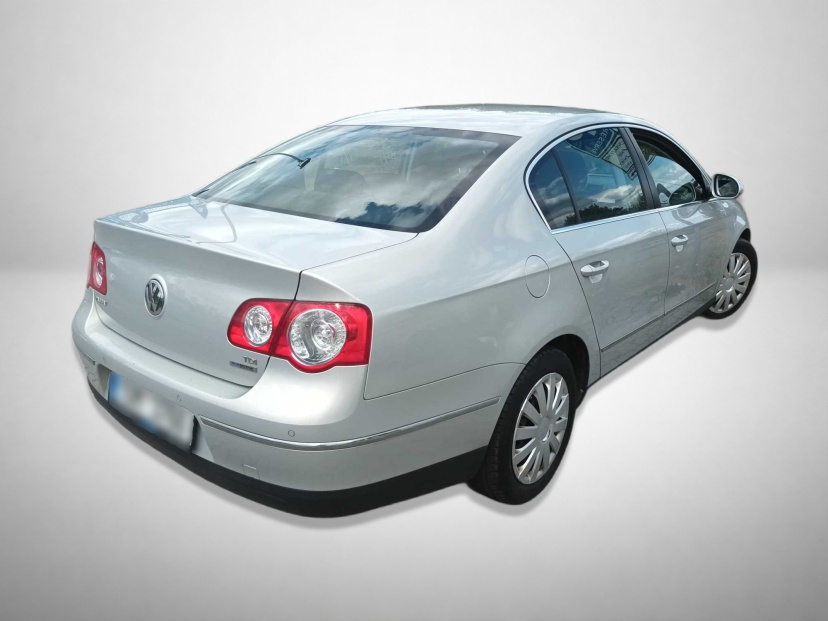 Volkswagen Passat, 2010
