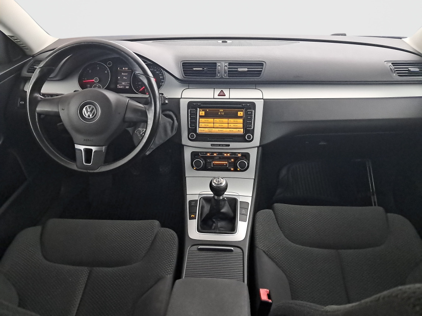 Volkswagen Passat, 2010