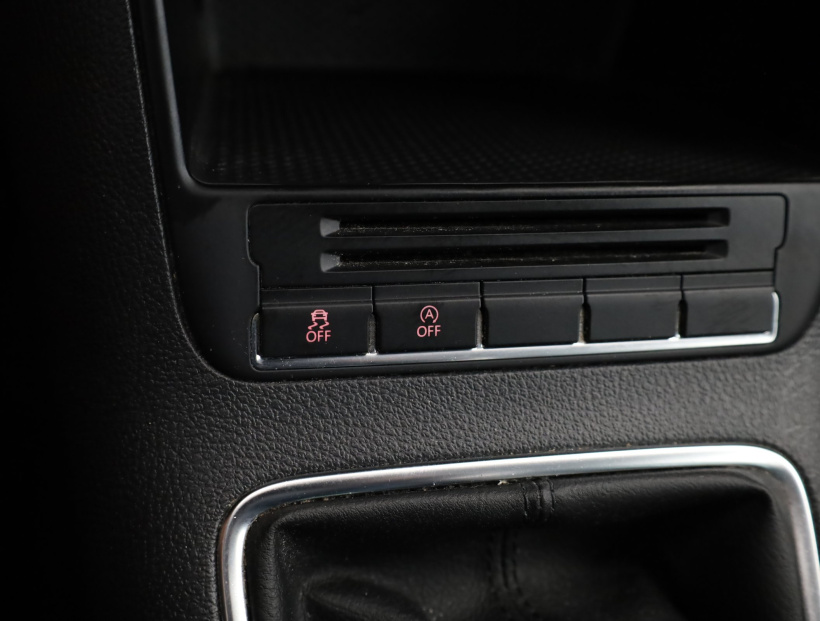 Volkswagen Tiguan, 2012