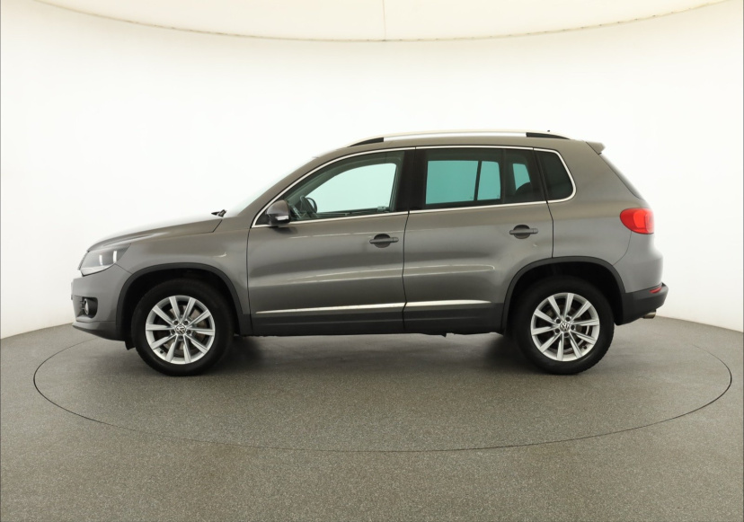 Volkswagen Tiguan, 2012