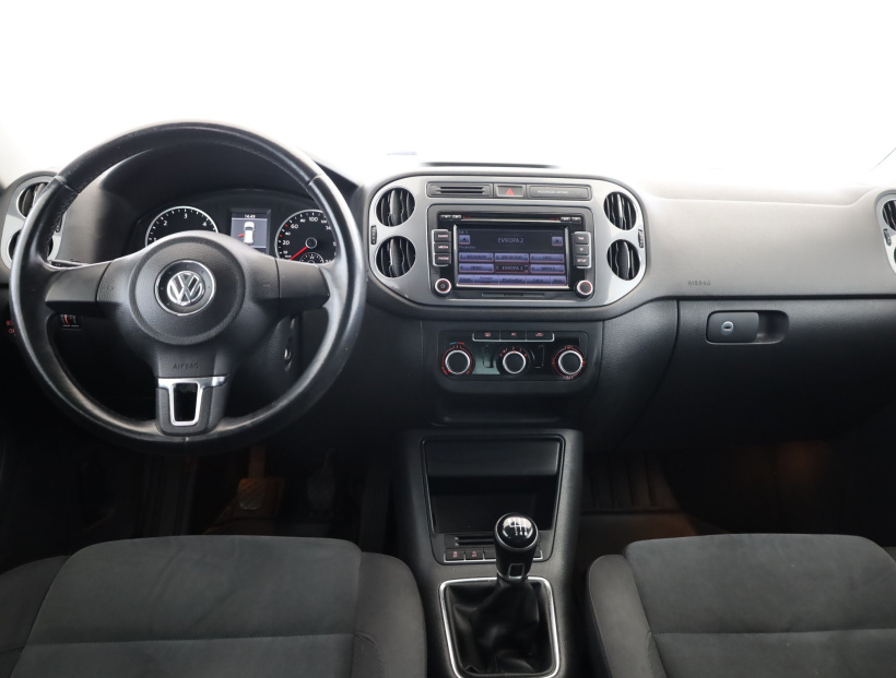 Volkswagen Tiguan, 2012