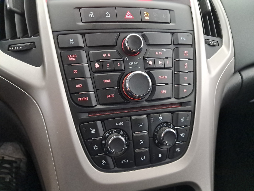 Opel Astra, 2013