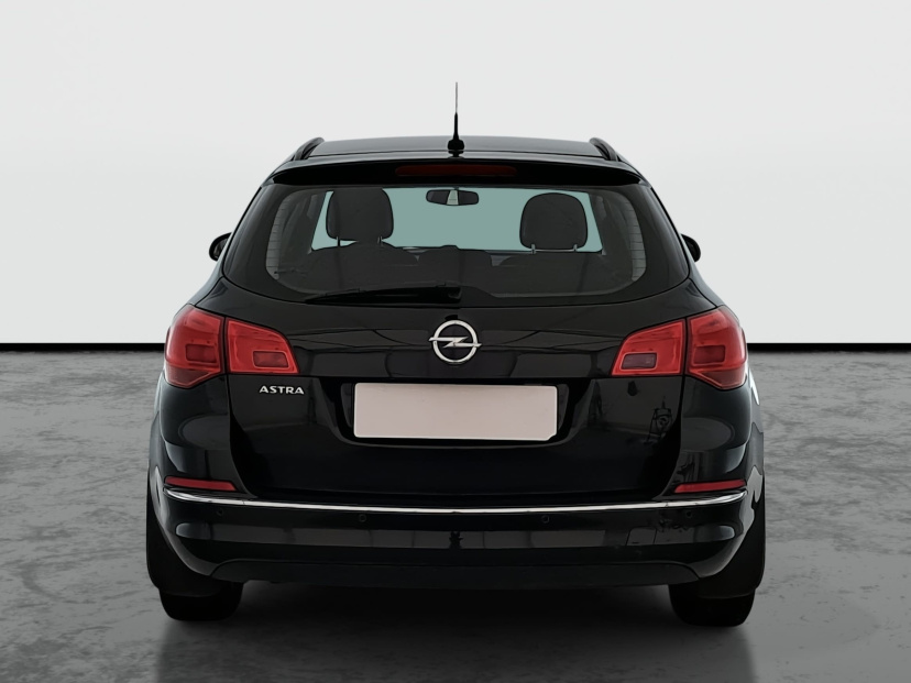 Opel Astra, 2013