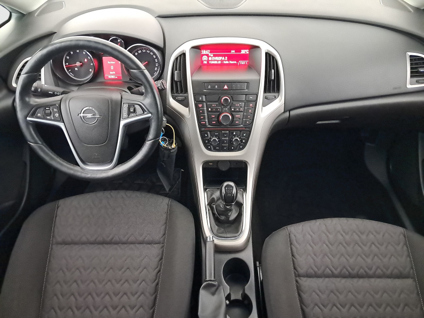 Opel Astra, 2013