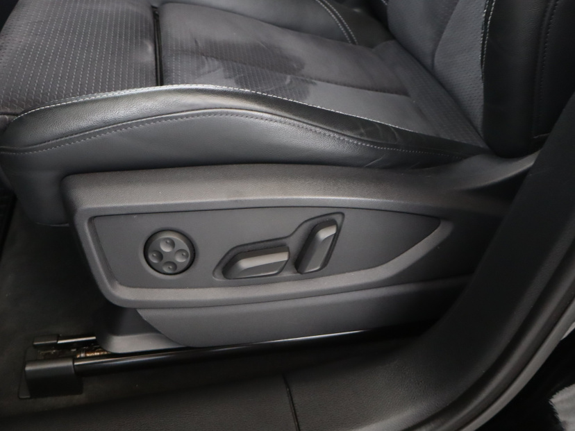 Audi Q5, 2023