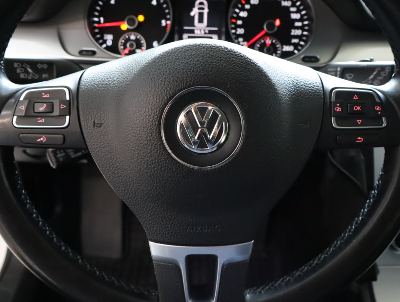 Volkswagen Passat, 2013