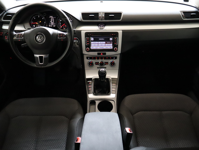 Volkswagen Passat, 2013