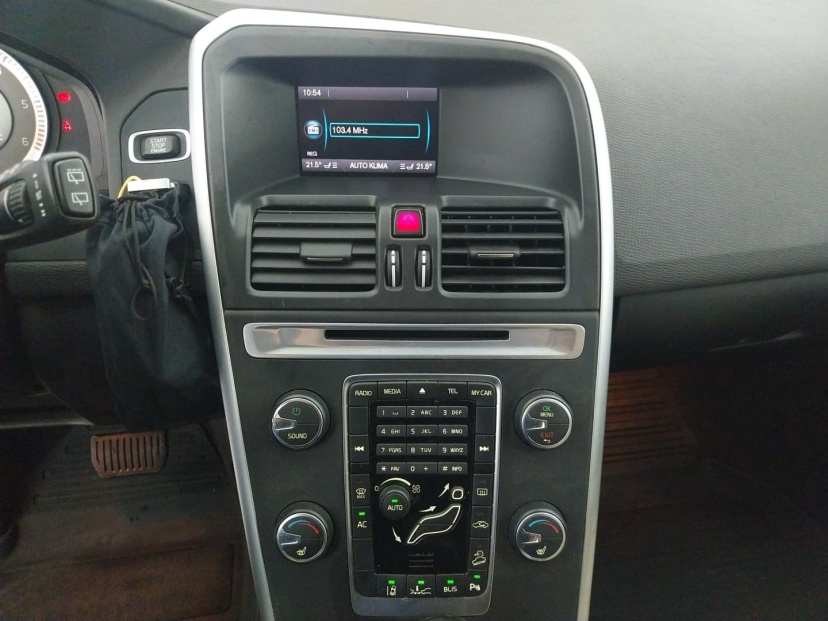 Volvo XC60, 2011