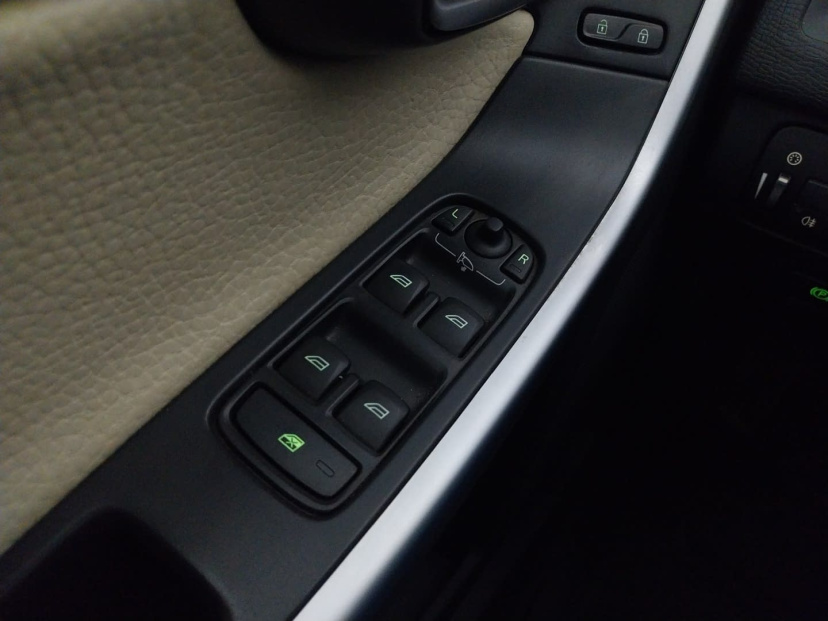 Volvo XC60, 2011